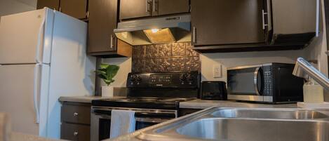 Fridge, microwave, oven, stovetop