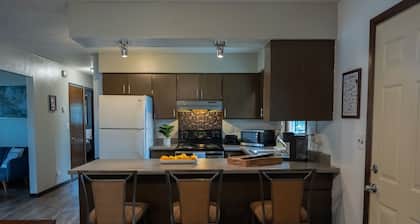 Cozy Stay- Located minutes from the LaCrosse Regional Airport!
Pet Friendly!