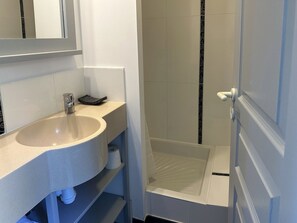 Dusche, Haartrockner
