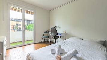 2 bedrooms, WiFi, bed sheets