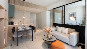 1 bedroom - Urban 1BR w Balcony in Business Bay (Dubai)