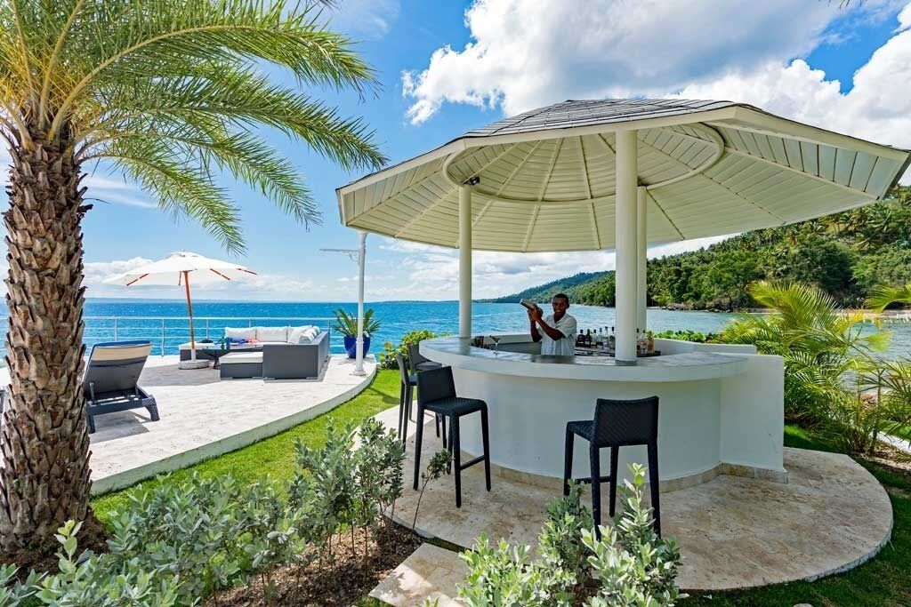 Bar (en la propiedad)