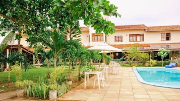 Alberca al aire libre
