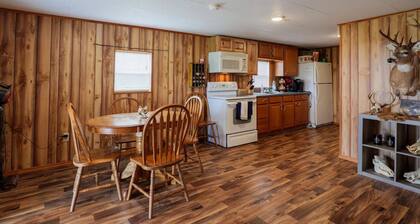 Wildlife Preserve camphouse in Jennings- Includes Tour