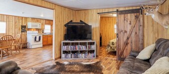  Wildlife Preserve camphouse in Jennings- Includes Tour