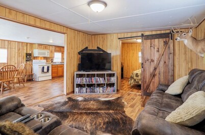  Wildlife Preserve camphouse in Jennings- Includes Tour