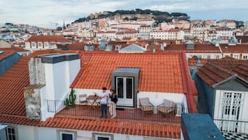 全景开间, 1 张大床, 露台, 城市景观 | 露台