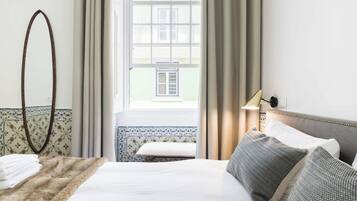 家庭公寓, 2 间卧室, 双浴室 | 特色装修、特色家居、笔记本电脑工作区、遮光窗帘