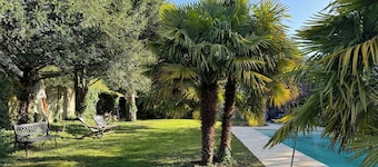 House with heated pool 45 minutes from Paris