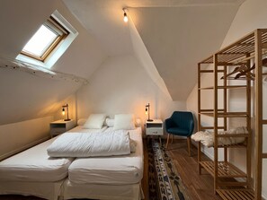 2 soverom, strykejern/-brett, wi-fi og sengetøy