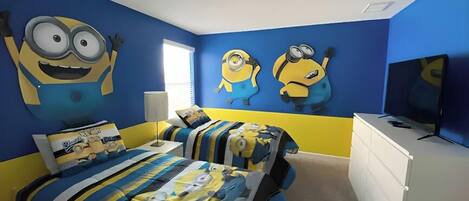 8 bedrooms, iron/ironing board, WiFi, bed sheets