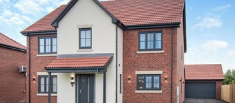 5 bedroom accommodation in Bridlington
