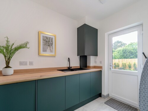 5 bedroom accommodation in Bridlington