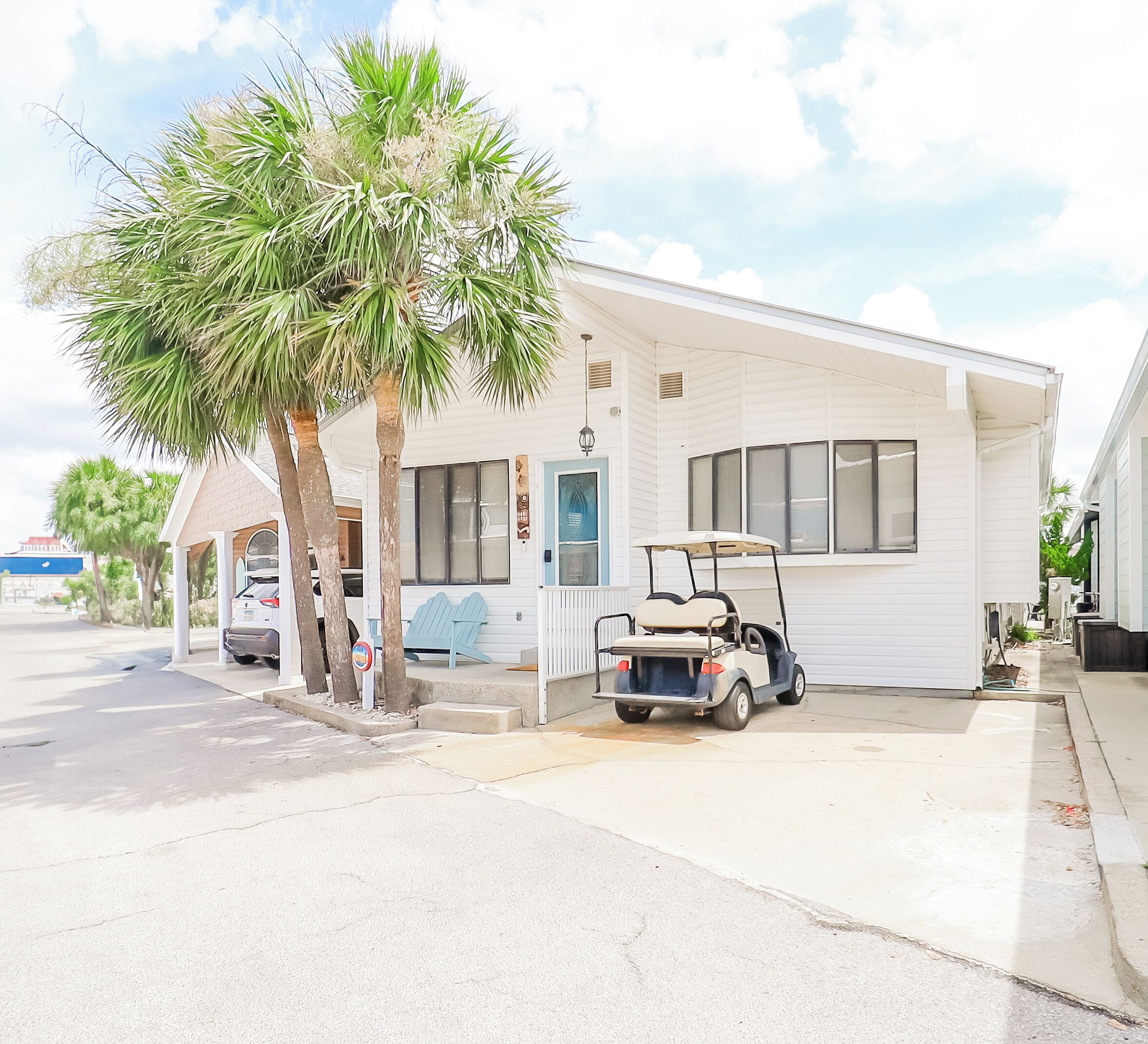 Cozy 3-BR Home in Gated Community on Thomas Drive