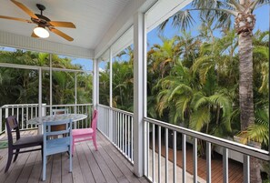 Outdoor dining - Villa Livella by Duncan Real Estate (Anna Maria)