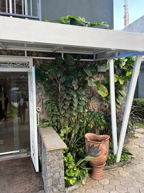 Exterior - The Classio Hotel by House J (Lagos)