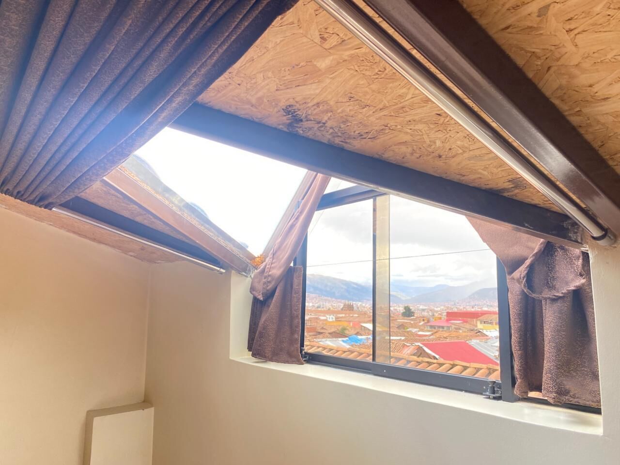 Ropa de cama hipoalergénica, cubrecamas y cortinas blackout 