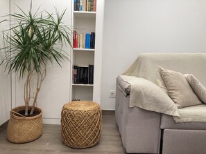 Interior - Apartment with two magnificent terraces for 2-3 people (Santa Coloma de Farners)