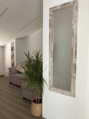 Interior - Apartment with two magnificent terraces for 2-3 people (Santa Coloma de Farners)