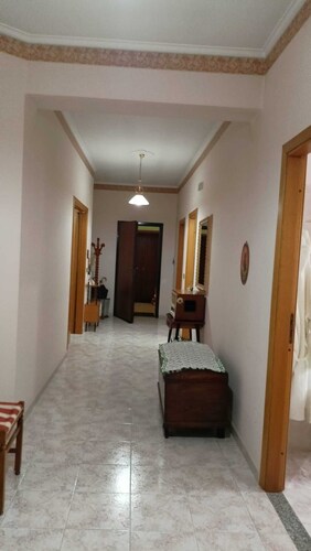 Apartment with 3 bedrooms, 3 bathrooms and large living room with terrace