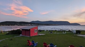 Exterior - The Candlelight Inn (Rocky Harbour)