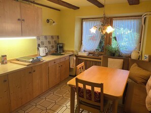 Rom, 1 soverom, terrasse | Spiseområde