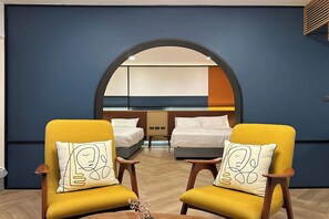 Deluxe King Suite | In-room safe, desk, blackout curtains, free WiFi - Parcel Hotel Bangkok (Bangkok)