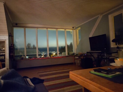 Villa i ett Lugnt Område med Många Bekvämligheter & Närhet Till Strand