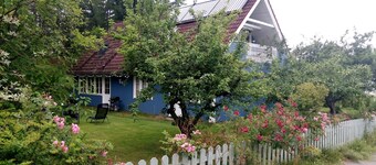 Villa i ett Lugnt Område med Många Bekvämligheter & Närhet Till Strand