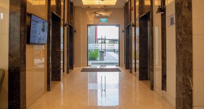 Quiet 2-bedroom condo with AC and WiFi in Parañaque