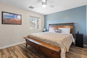 3 bedrooms, desk, iron/ironing board, free WiFi - Luxury Three Bedroom Home with Amazing Views Near Sedona & Wineries (Cottonwood)