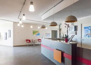 Lobby - Studio with Terrace on the Beach in La Grande Motte (La Grande-Motte)