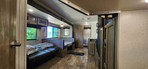 Cozy Campground WITH POOL in Fairburn with WiFi, AC