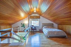 5 slaapkamers, een strijkplank/strijkijzer, gratis wifi, beddengoed