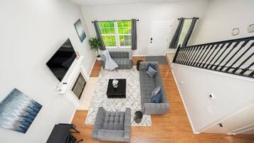 TV connectée, cheminée