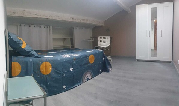 5 Schlafzimmer, WLAN, Bettwäsche