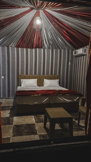 1 bedroom, blackout curtains, free WiFi