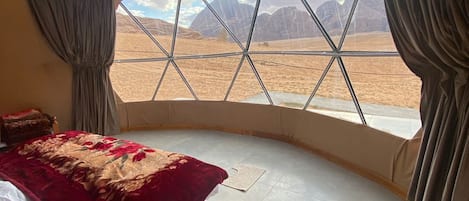 Comfort-Zelt, Blick auf die Wüste | 1 Schlafzimmer, Verdunkelungsvorhänge, kostenloses WLAN