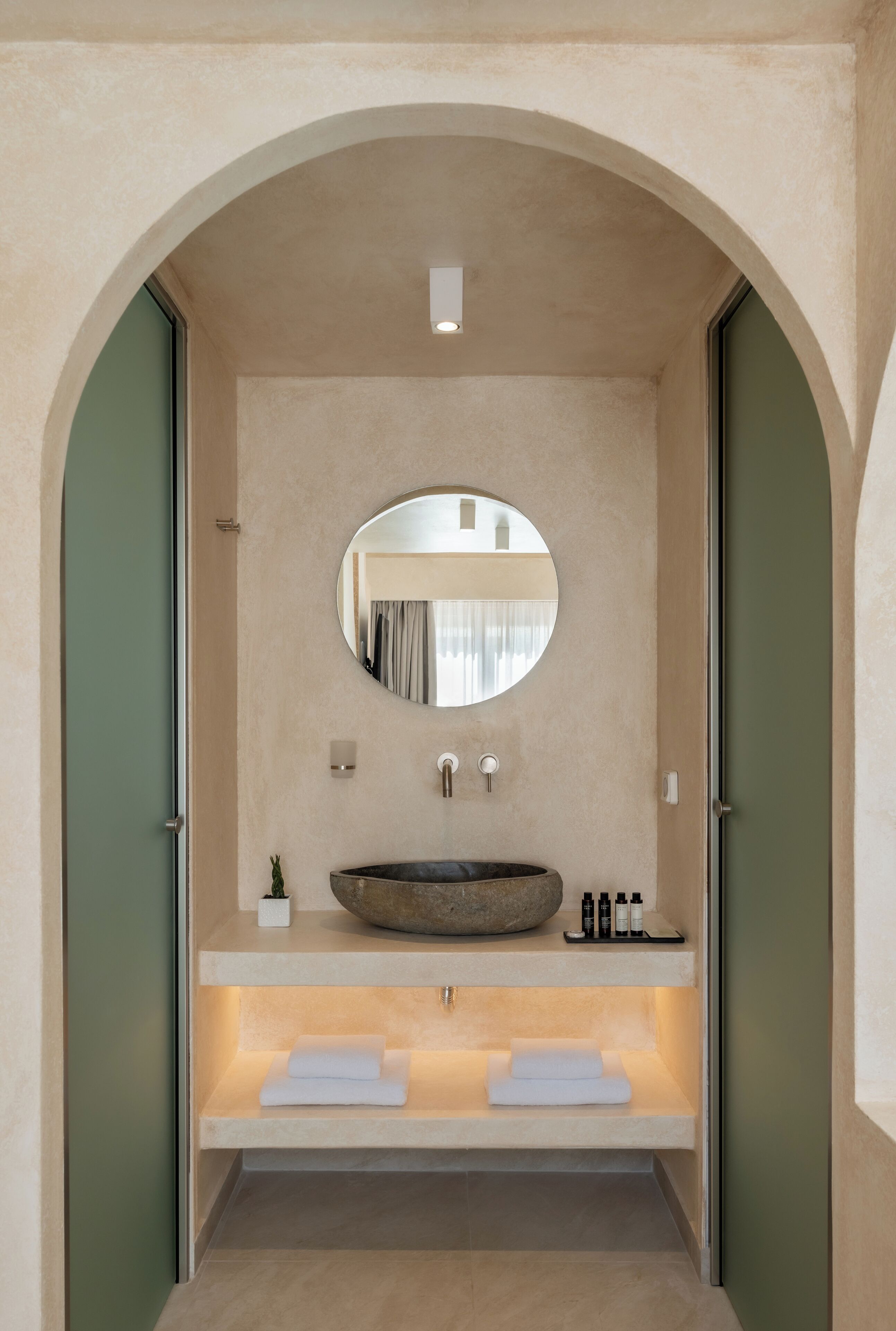Photo - Heyday Luxury Suites