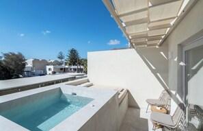 Exterior - Heyday Luxury Suites (Santorini)