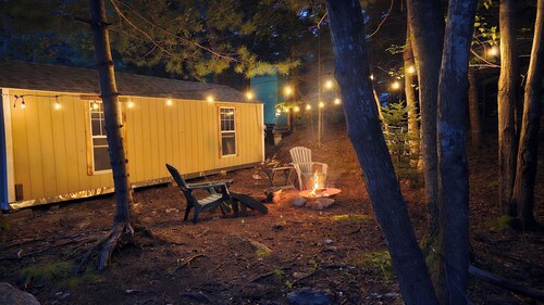 Acadia Cabin 2
Cozy cabin with 1 bedroom and WiFi, AC 