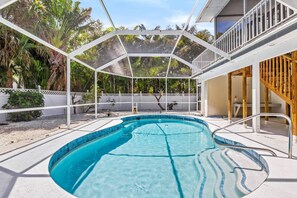 Pool - Isla Living 3 Bed / 2 bath / Waterfront / Kayaks (Anna Maria)