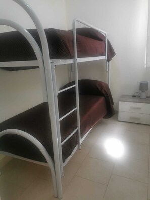 2 habitaciones, wifi y ropa de cama 