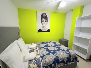 2 bedrooms, down duvets, iron/ironing board, free WiFi