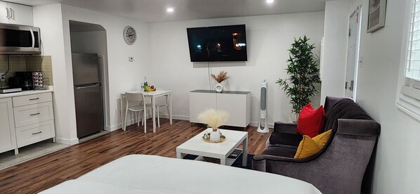 1 quarto, Wi-Fi de cortesia, roupa de cama
