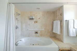 Hair dryer, towels - Pool, Spa & Pickleball | Luxury Retreat (St. George)