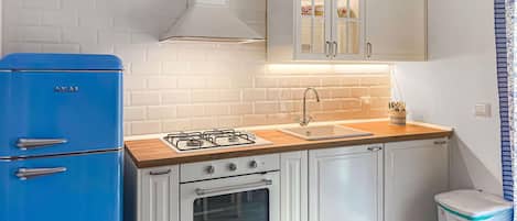 Réfrigérateur, plaque de cuisson