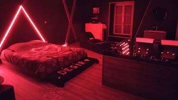 1 bedroom, soundproofing, WiFi, bed sheets