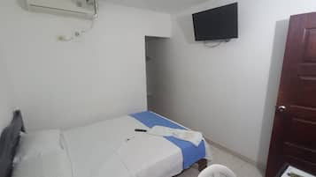 Individually furnished, desk, laptop workspace, free WiFi