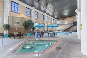 Piscine couverte, piscine chauffée